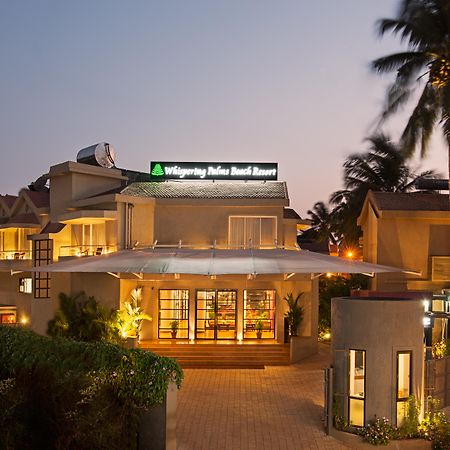 Whispering Palms Beach Resort Candolim Bagian luar foto